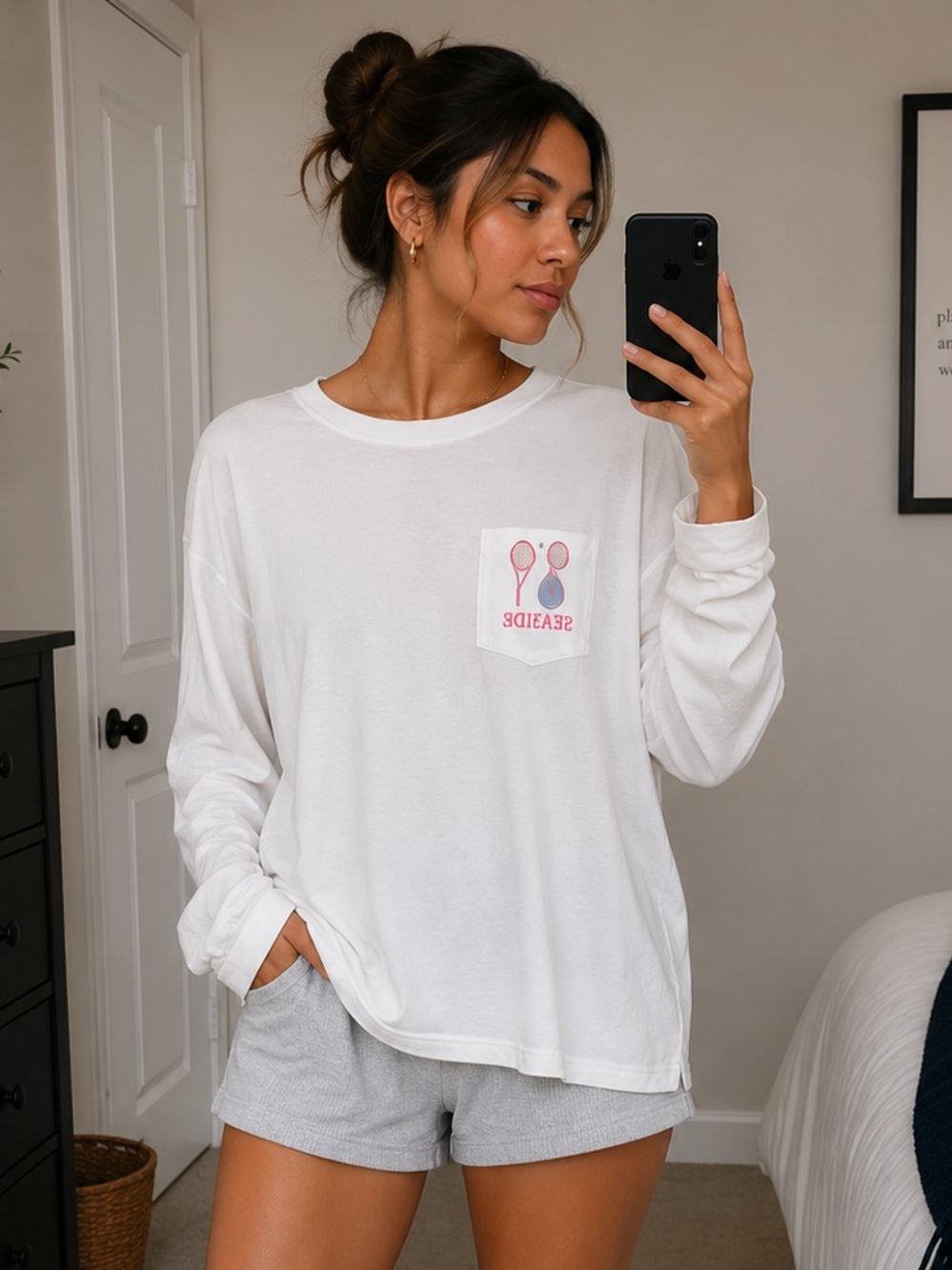 Vineyard Vines White Long-Sleeve Tee- Size Medium